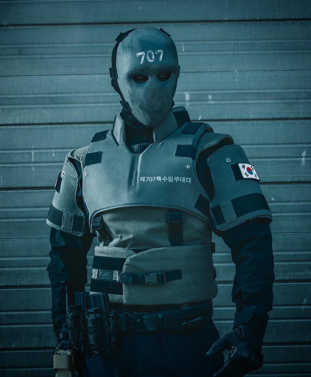Callsign_Trespasser tweet media