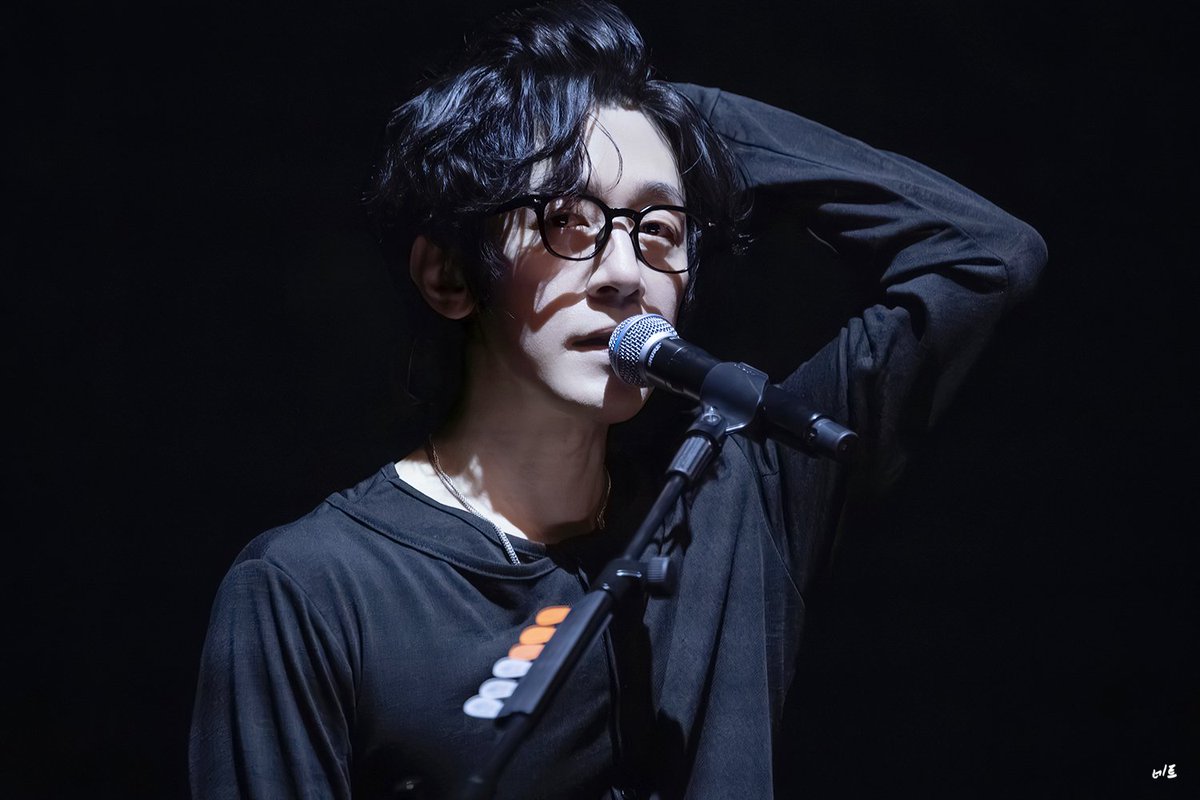 nette_nell's tweet photo. 260508 NELL’S SEASON 2026 〈UNLEASH〉 ‘X’ Release Concert

착한 나를 자꾸 나쁜 맘을 먹게 함

#NELL #넬 #이정훈 https://t.co/CJfZCjEVq7
