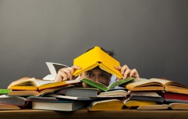 JeffreyFeldberg's tweet photo. Unread books? Unlock their secrets with Shortform in minutes. Say goodbye to long lists, hello to success. 5 days free + 20% off! ➡️ https://t.co/hqof22rdh4 #ReadFast #AchieveMore #SuccessMindset https://t.co/E9RWSDd6cp