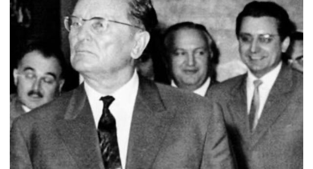 GargentaS's tweet photo. @MiseticLaw @pavelgregoric Ko ju je napravio Centralističkom i Totalitarnom? https://t.co/JQRCGLNKJW