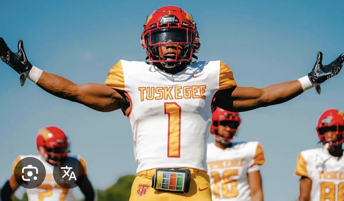 lah_2k's tweet photo. Blessed to receive an offer from Tuskegee University. Thank you to the coaching staff for believing in me. More work to do. #AGTG @Tjordan_50 https://t.co/ZrYuwHwyZj
