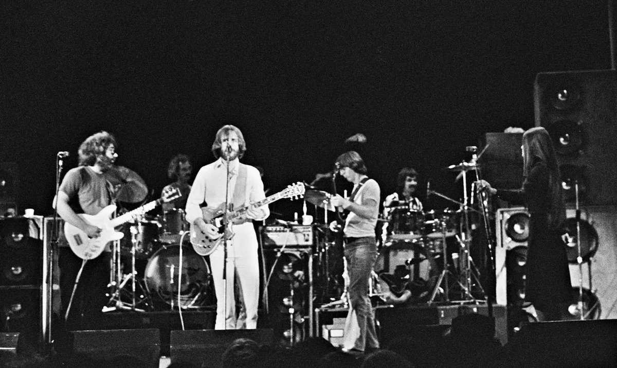Grateful Dead tweet media