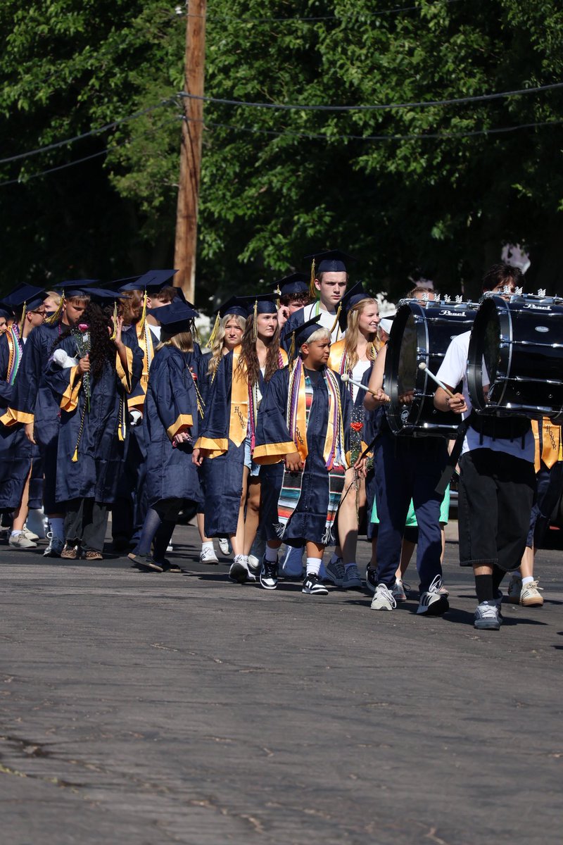boulder_hs's tweet photo. Led by the drumline, the Class of 2026 made their way through the halls and Boulder City streets with energy, pride, and plenty of cheers along the way. 🥁🎓 #bchs41 #classof2026 #gradwalk https://t.co/nGuDBj4ywH