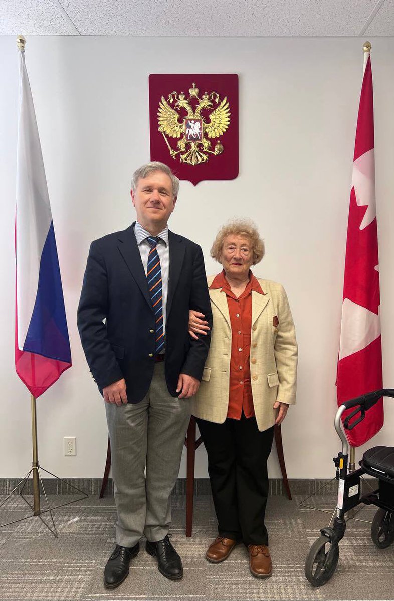 Russia in Canada tweet media