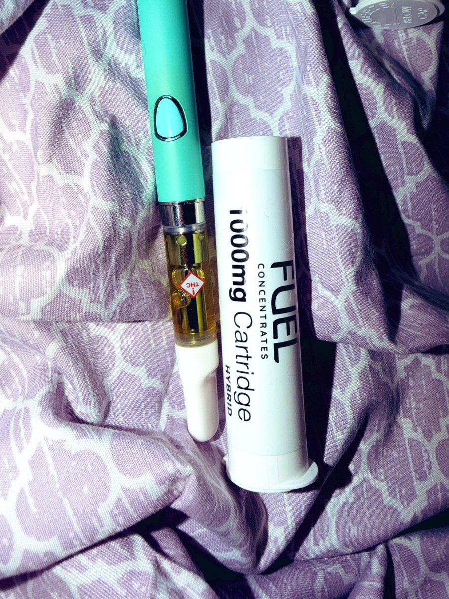 STWB DQIRI CARTRIDGE #carts 
#cartridges by #Fuel Green Dragon

Total THC 85.3%
Total CBD 0.205%
THCV 0.645%
Hybrid #Hybrid 

Overall Effects 7.25/10
Taste 7.50/10
Price 8.75/10

Green Dragon Has Good Deals 
Overall Rating : 8/10

#WizKhalifa #Weed #Lakers #NBA 
#LebronJames #x