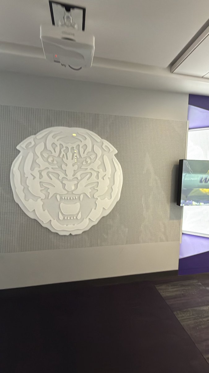 FEET ON LAND‼️‼️‼️
<a href="/LSUfootball/">LSU Football</a>