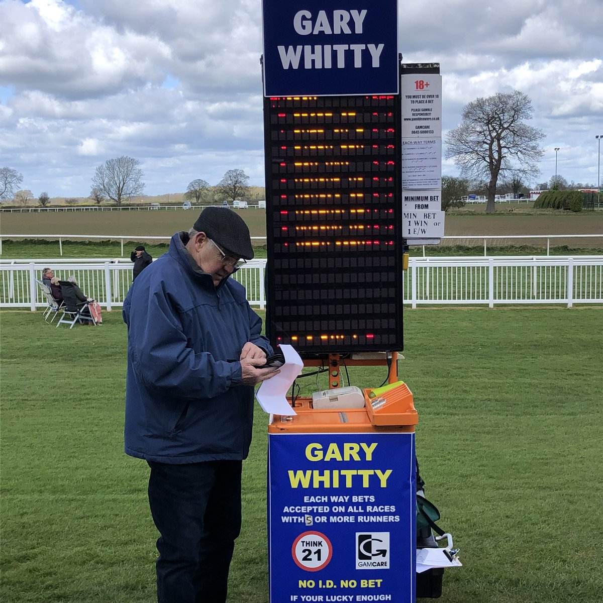 Gary Whitty tweet media