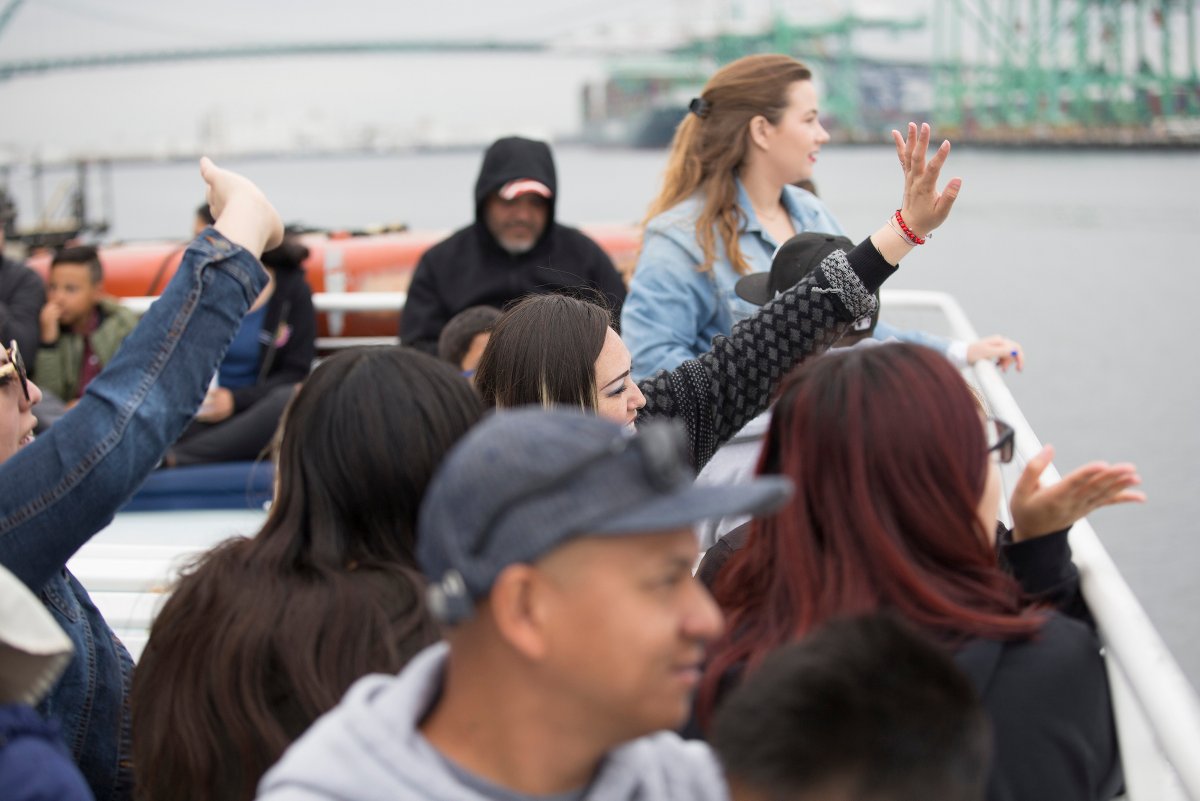 PortofLA's tweet photo. Against a blue sky or May gray, a free boat tour of the Port of Los Angeles is not to be missed! ⛴️🙋

📅 Sat., May 9
⏰ 11 a.m.-2 p.m. (last departure at 1 p.m.)
📍 Wilmington Waterfront Promenade
🎟️ Free; no tickets or reservations required

Info/FAQs: https://t.co/iJeelnF3v8 https://t.co/ESRzO5ixQu