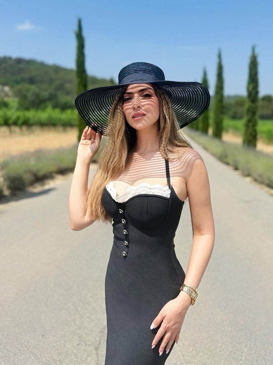 حلب فنانات tweet media