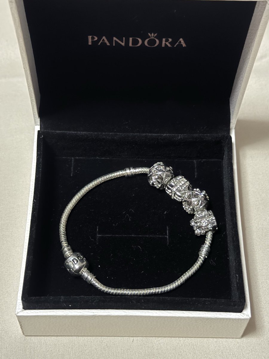 second2hand_'s tweet photo. ส่งต่อ Pandora s18 สภาพดี เส้นนิ่ม ขอคนรับได้นะคะ

Price : 750฿ พร้อมโอนลดได้

สนใจดูพต dm ได้เลยค่ะ🩷

#ส่งต่อแพนโดร่า #ส่งต่อpandora #แพนโดร่า #แพนโดร่ามือ2 #pandoraมือ2 #แพนโดร่ามือสอง #pandoraมือสอง #ตลาดนัดแพนโดร่า #PandoraThailand #แพนดอร่า #ส่งต่อpandora #ตลาดนัดpandora https://t.co/xmvr8ALzP7