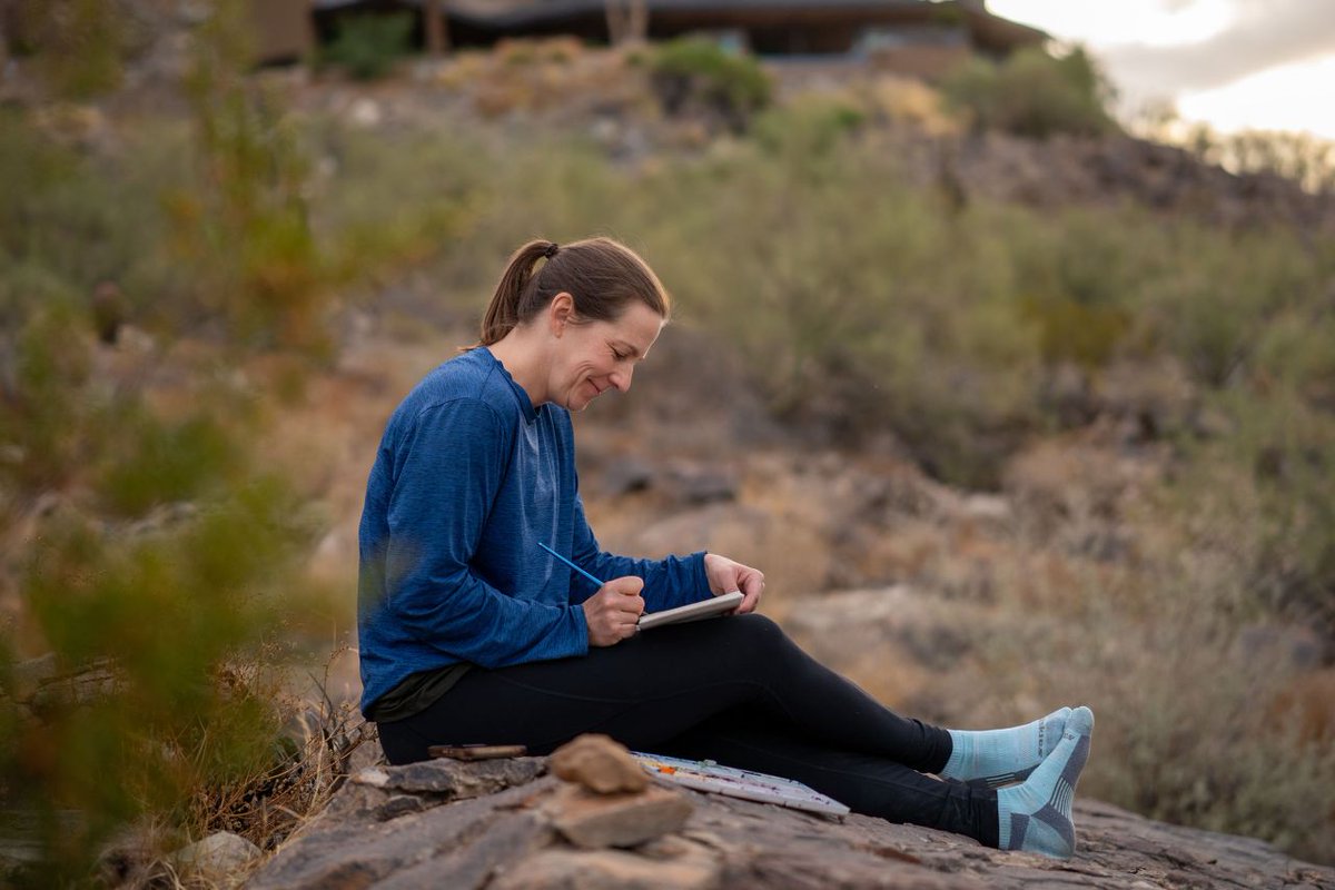 LyraHealth's tweet photo. The desert sun has set on #LyraBreakthrough, but the spark we ignited is just getting started. 🌅✨

To every trailblazing leader who joined us in the Scottsdale valley: thank you! Your passion for mental health and employee wellbeing is what keeps Lyra moving forward. 🤠✨ https://t.co/wEXTkQppiz