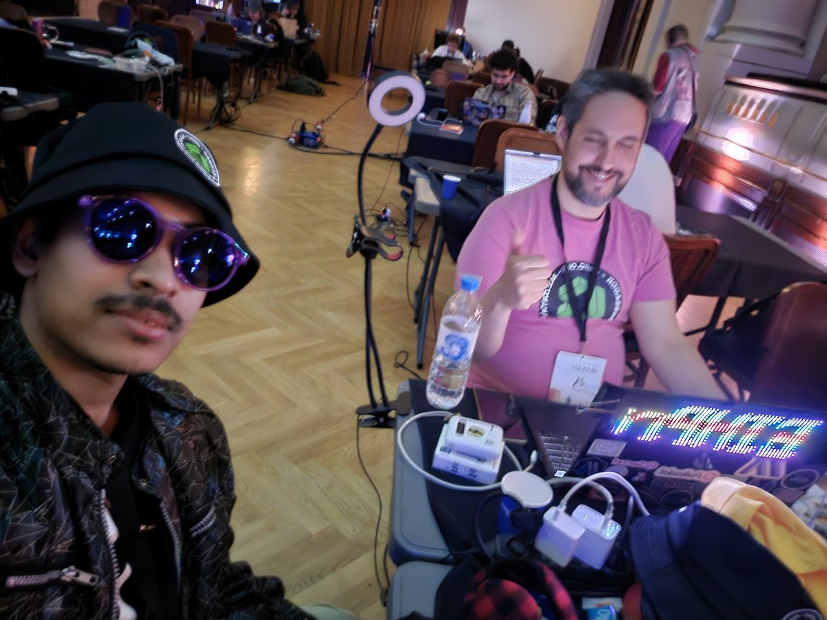 Hiro | Solopreneur | Chess aficionado | PLDG 6 tweet media