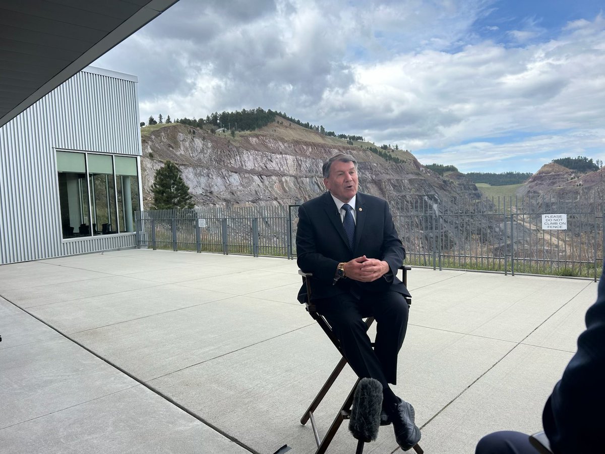 Senator Mike Rounds tweet media