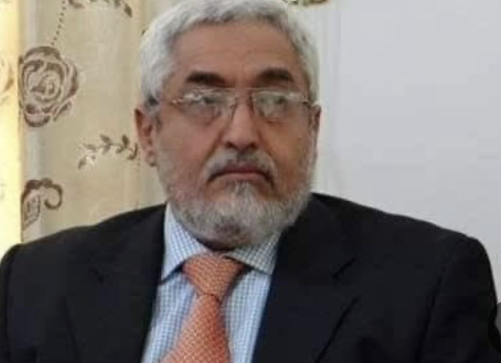 نزل أنباء اسـ.تـ.شـ.هادالأستاذ #محمد_قحطان المحتجزلدى مليشيات الح.وثيين منذالعام2015 مثل الصاعقة على رؤوس اليمنيين.من حق الشعب أن يعرف ملابسات موته ومحاسبةالمليشيات الانقلابية عن مااقترفته بحقه.رحم الله فقيد #اليمن حسبنا الله ونعم الوكيل 
 #الوحده_اليمنيه #مليشيا_الحوثي_الارهابيه