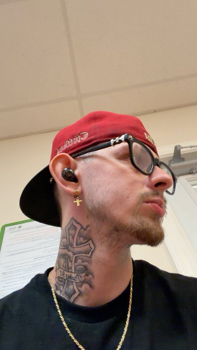 cjviibes tweet media