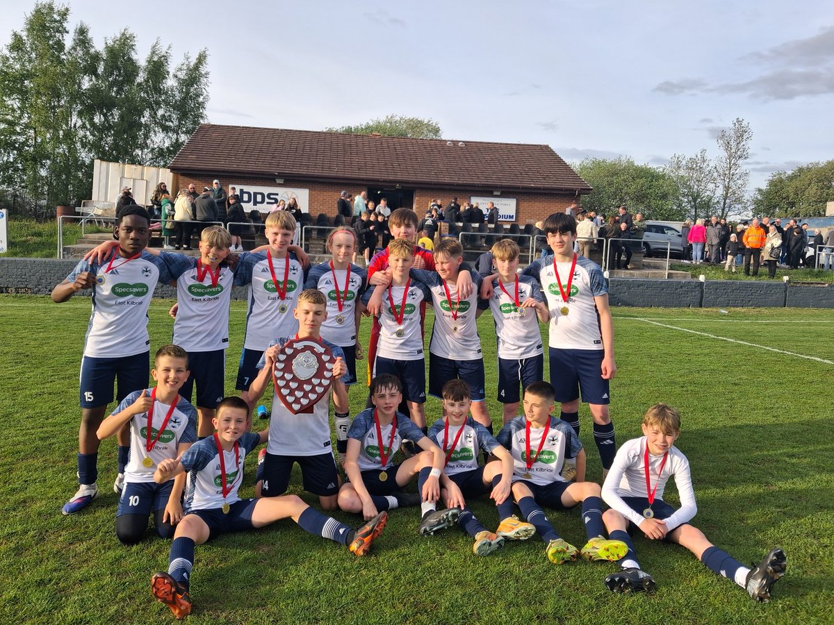 sasbhighschool's tweet photo. Congratulations to our Under 13s who have won the @LanarkshireSSFA league after a thrilling 5-4 win tonight against @stambrosehigh
Hunter ⚽⚽⚽
McLean ⚽
Oware ⚽ https://t.co/E6HazIJ65X