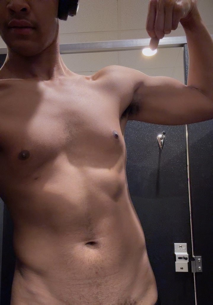 ScottD1324's tweet photo. Summer body starting to come in https://t.co/pOUtm3dhqt