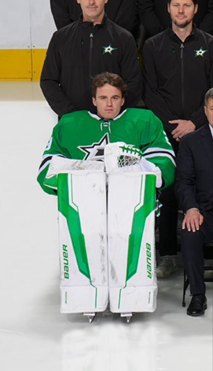rojofo27's tweet photo. The evolution of taking away his best friends https://t.co/uTvi1j4c6v