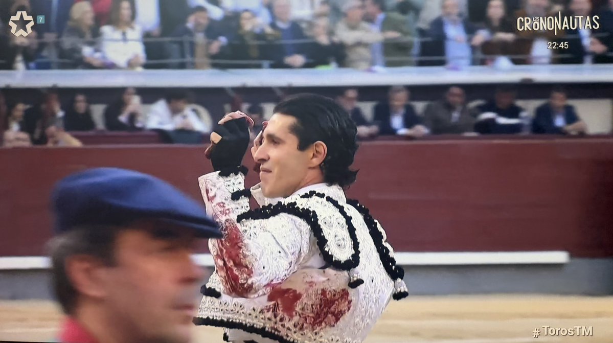 Talavante cuaja un gran Núñez del Cuvillo de arrastre lento. Dos orejas para lo que será una clamorosa Puerta Grande en Madrid