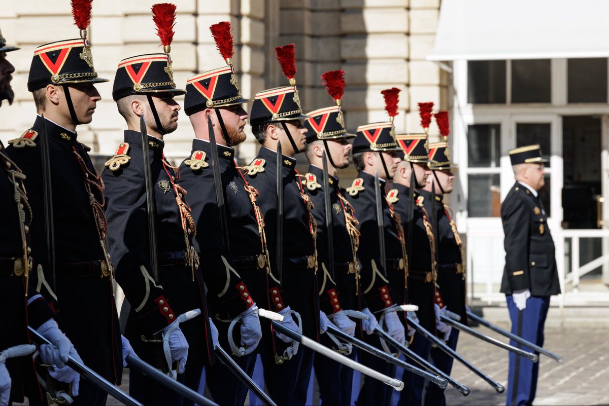 MCCG's tweet photo. 8 mai 1945 - 8 mai 2026: tout a changé mais rien ne change. La capitulation de la barbarie exige de la résistance, de la bravoure et le refus de transiger avec les valeurs démocratiques.
Ne l’oublions pas. https://t.co/w3YwRTXh4I