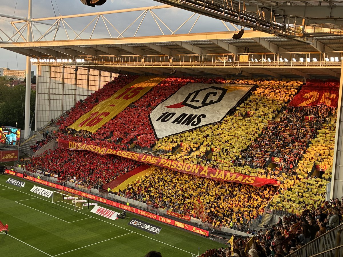MeteoFootMaps's tweet photo. 🔥🔥🔥 FANTASTIQUE LENSOIS.

@franckledorze 

#Ligue1 #RCLFCN https://t.co/pCxOSeD6TR