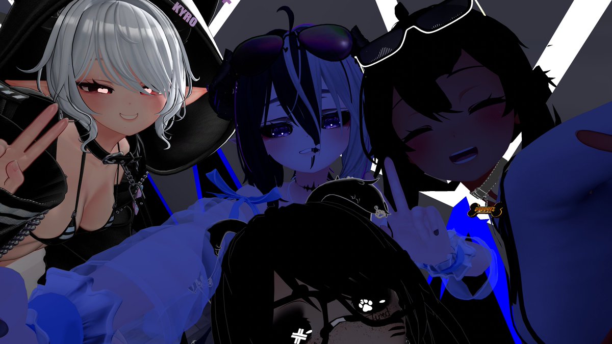 ChanDesu tweet media