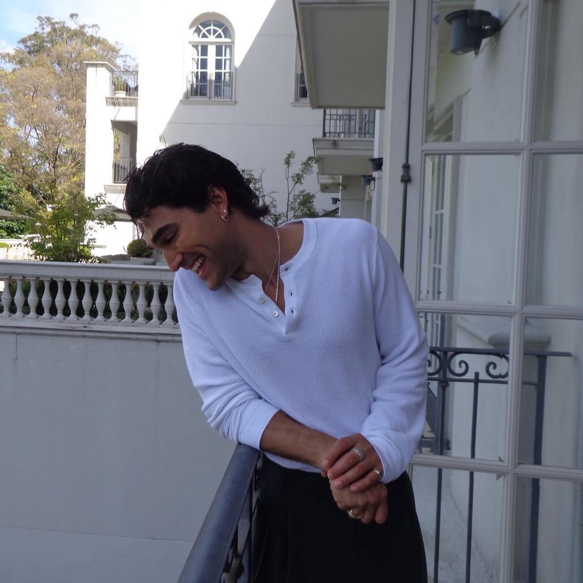 OffCampusFRA's tweet photo. Josh pour l’avant-première à São Paulo. https://t.co/KoFNqmNjtz