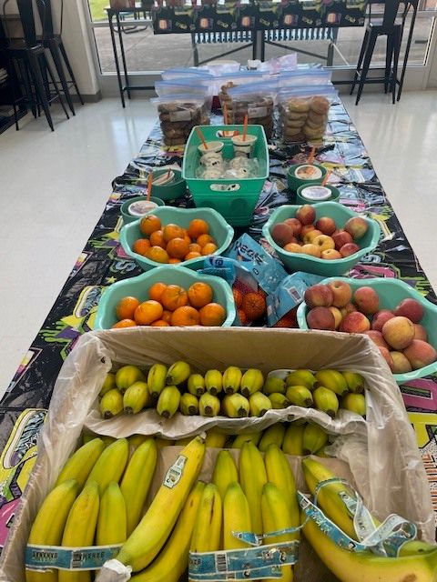 obmspto's tweet photo. Thank you for helping make our OBMS Staff Appreciation Week rad!

Monday: ‘Pump up the jam’ breakfast. 
Tuesday: ‘Baby Got Snacks’ 
Wednesday: ‘All that and a bag of chips’ 
Thursday: ‘Ice Ice Baby’ 
Friday: ‘Spice up your life’ -Catered lunch from Yabo’s Tacos (Evans Farm) https://t.co/OC9vaRfAfK