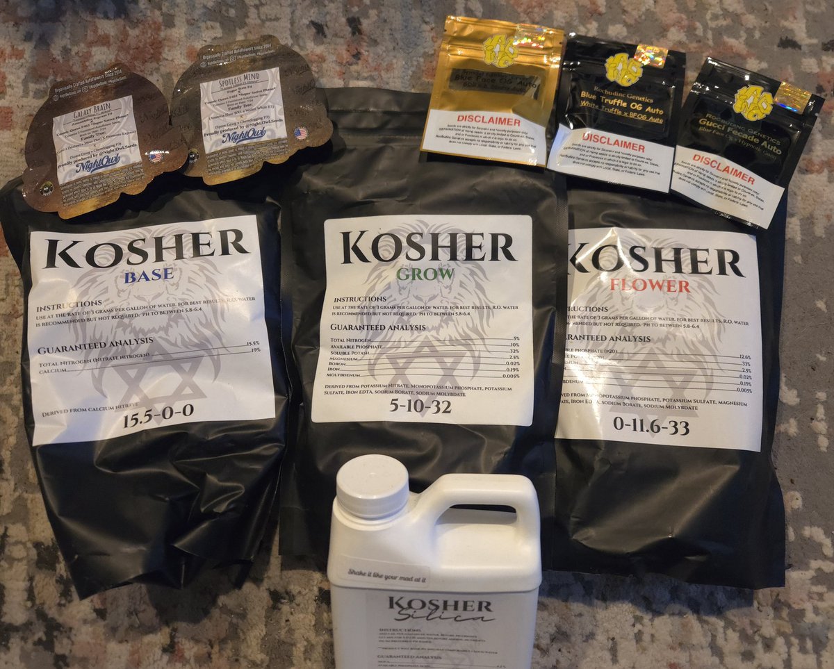 kclightup's tweet photo. Let have some fun. I'm going to set up a table and run some @NightOwlSeeds and @RocBud in coco using #Koshernutrients should be a great learning experience with salts 😳🤣
#growyourown #fuckcancer #GetScreened https://t.co/D71auhrFOH