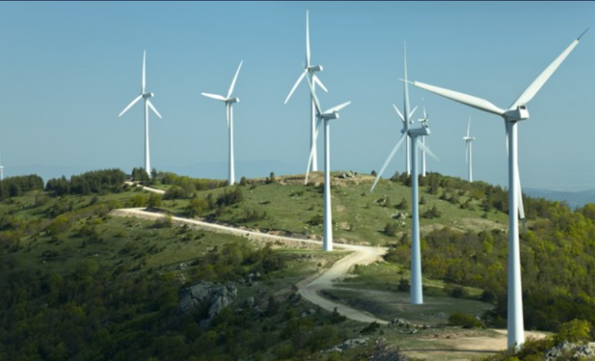 _OAKKE's tweet photo. ΣΥΝΕΧΙΖΕΤΑΙ ΜΕ ΑΜΕΙΩΤΗ ΕΝΤΑΣΗ ΤΟ ΠΟΛΥΠΛΕΥΡΟ ΣΑΜΠΟΤΑΖ ΣΤΗΝ ΕΝΕΡΓΕΙΑ ΠΑΡΑ ΤΟΝ ΠΟΛΕΜΟ ΑΠΟ ΤΟ ΝΟΤΟ
Το στοίχημα της Ευρώπης για απεξάρτηση από τα εισαγόμενα ορυκτά καύσιμα και η συνακόλουθη στροφή της προς τις ανανεώσιμες πηγές ενέργειας και την πυρηνική ενέργεια μπροστά στην επέλαση του επιθετικού άξονα Ρωσίας-Κίνας που την ταχύτητα της την κατέδειξε το κλείσιμο του Περσικού, έρχεται να υπονομεύσει η σαμποταριστική δράση της εγχώριας φαιο-«κόκκινης» αντίδρασης. Στην Ελλάδα η δράση αυτή ενισχύεται από το γεγονός ότι οι ηγεσίες όλων των κομμάτων, ακόμα και των θεωρούμενων φιλοευρωπαϊκών, προωθούν με το δικό τους τρόπο πολιτική ενεργειακής υπονόμευσης για λογαριασμό του άξονα.(…)

Το κυνηγητό των ΑΠΕ και ειδικά των ανεμογεννητριών από τους φαιο“κόκκινους”
(…) Το σύνθημά τους είναι «καμία ανεμογεννήτρια, κανένα φωτοβολταϊκό πάνελ, καμία εγκατάσταση αποθήκευσης, όχι στην πυρηνική ενέργεια!»  (…)

Η αντιμαρξιστική δημαγωγία του ψευτοΚΚΕ περί “καπιταλιστικών” και “λαϊκών” ΑΠΕ
(…) Σαμποτάροντας τις παραγωγικές δυνάμεις, ο σοσιαλφασισμός καταστρέφει πάνω απ’ όλα τους όρους για την απελευθέρωση της εργατικής τάξης από τα δεσμά του κεφαλαίου. Καταρχάς, της στερεί τη δυνατότητα να υπάρχει σαν τέτοια για να μπορεί να διεξάγει την ταξική πάλη. (…)
Η οχύρωση της Ευρώπης απέναντι στον άξονα του φασισμού και του πολέμου είναι καθήκον όλου του λαού. Απαιτείται γι’ αυτό η συγκρότηση του πιο πλατιού λαϊκού αντιφασιστικού μετώπου για την αντιμετώπιση της επίθεσης. Το μεγάλο στοίχημα είναι να αποτελέσει η εργατική τάξη τον πρωτοπόρο του παράγοντα και όχι εργαλείο του όπως με μανία προσπαθεί ο σοσιαλφασισμός.

Διαβάστε ολόκληρο το άρθρο εδώ https://t.co/FeZNqUzLA9
#ενέργεια #ΑΠΕ