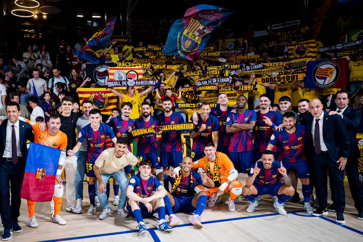 🤩 CAAAAMPIONS DE LA LLIGA REGULAR!

💙❤️
