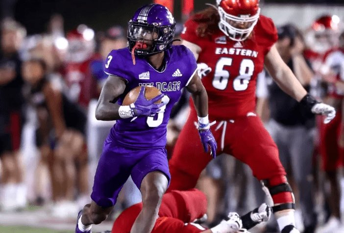 TomasStruck's tweet photo. Blessed to receive my first Division 1 offer from Weber State University! Lets Work!💯🔥@CoachJacobsonTJ @ThompsonTy34 @Coach_Ty_DL @SethWDamron https://t.co/nzKboQ03K3
