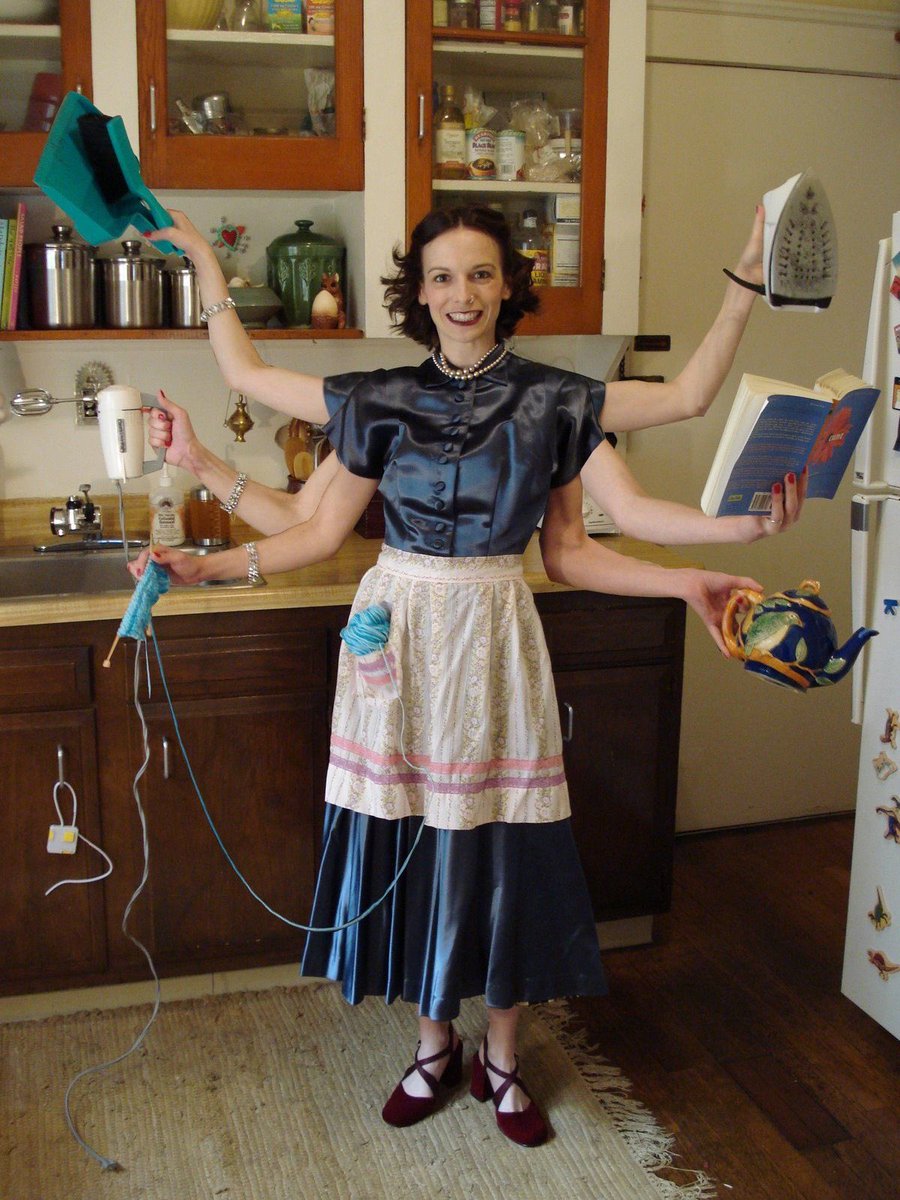 eva_electronics's tweet photo. I would be a great house wife https://t.co/nUGZLYvn7P