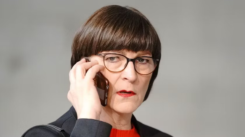 DieStahlfeder tweet media