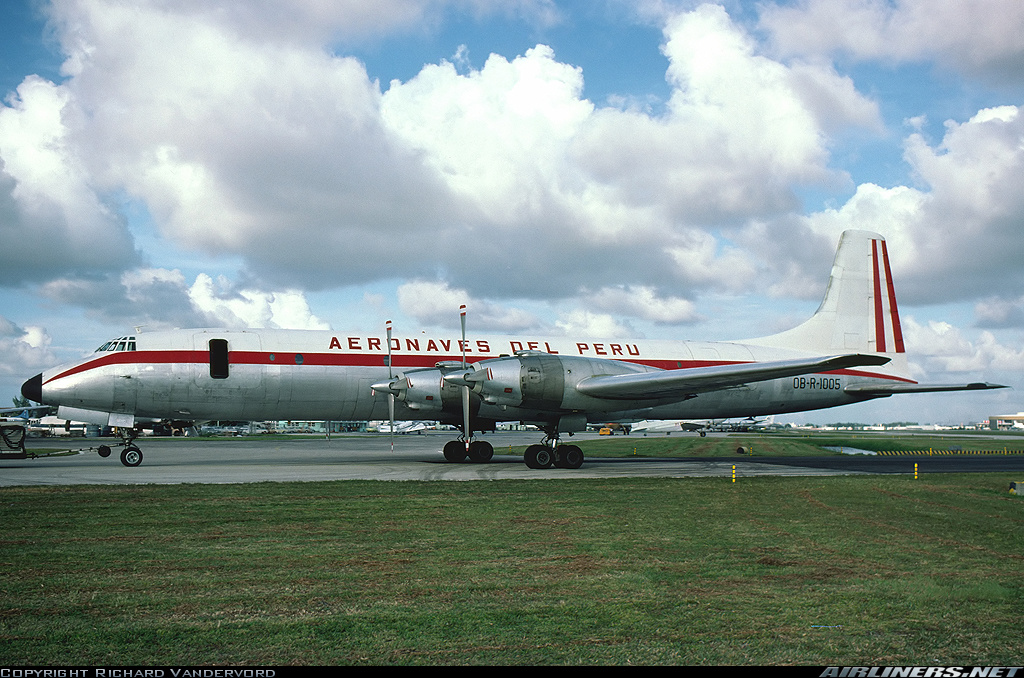 n194at's tweet photo. Aeronaves del Peru
Canadair CL-44-6 OB-R-1005
MIA/KMIA Miami Intl Airport
August 1975
Photo credit Richard Vandervord
#AvGeek #Aviation #Airline #AvGeeks #Canadair #CL44 #MIA @iflymia #Miami #AeronavesDelPeru https://t.co/UKE3MekEcI
