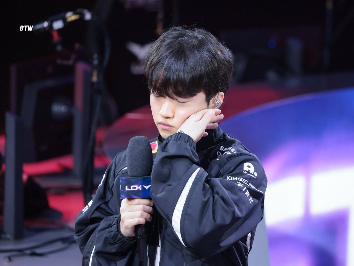 쥬 tweet media