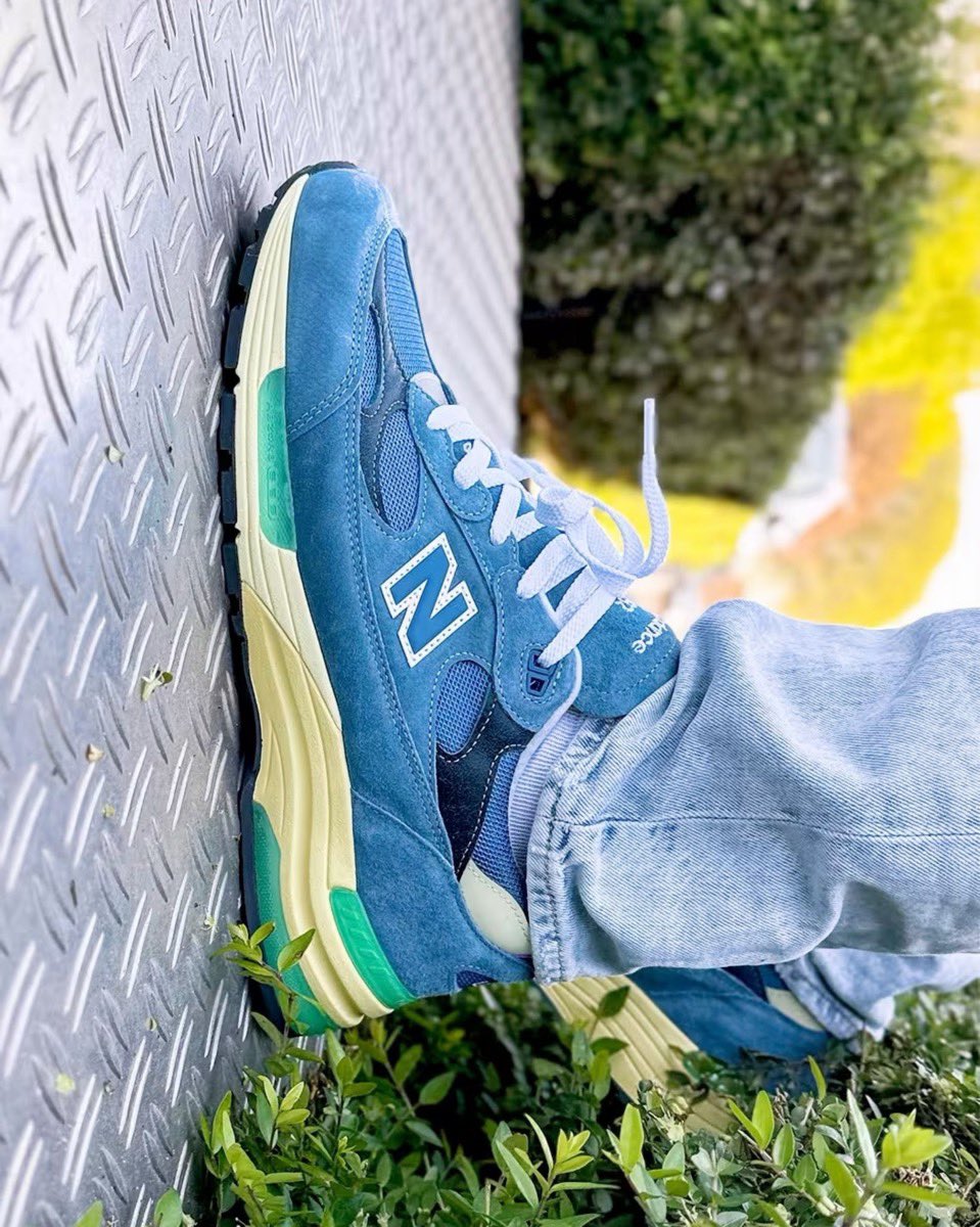 JustFreshKicks tweet media