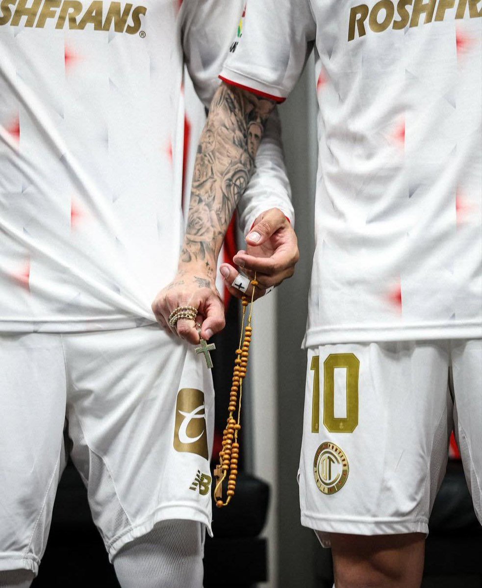 𝗠𝗮𝗿𝗾𝘂𝗲𝘇 🐐 👹 tweet media