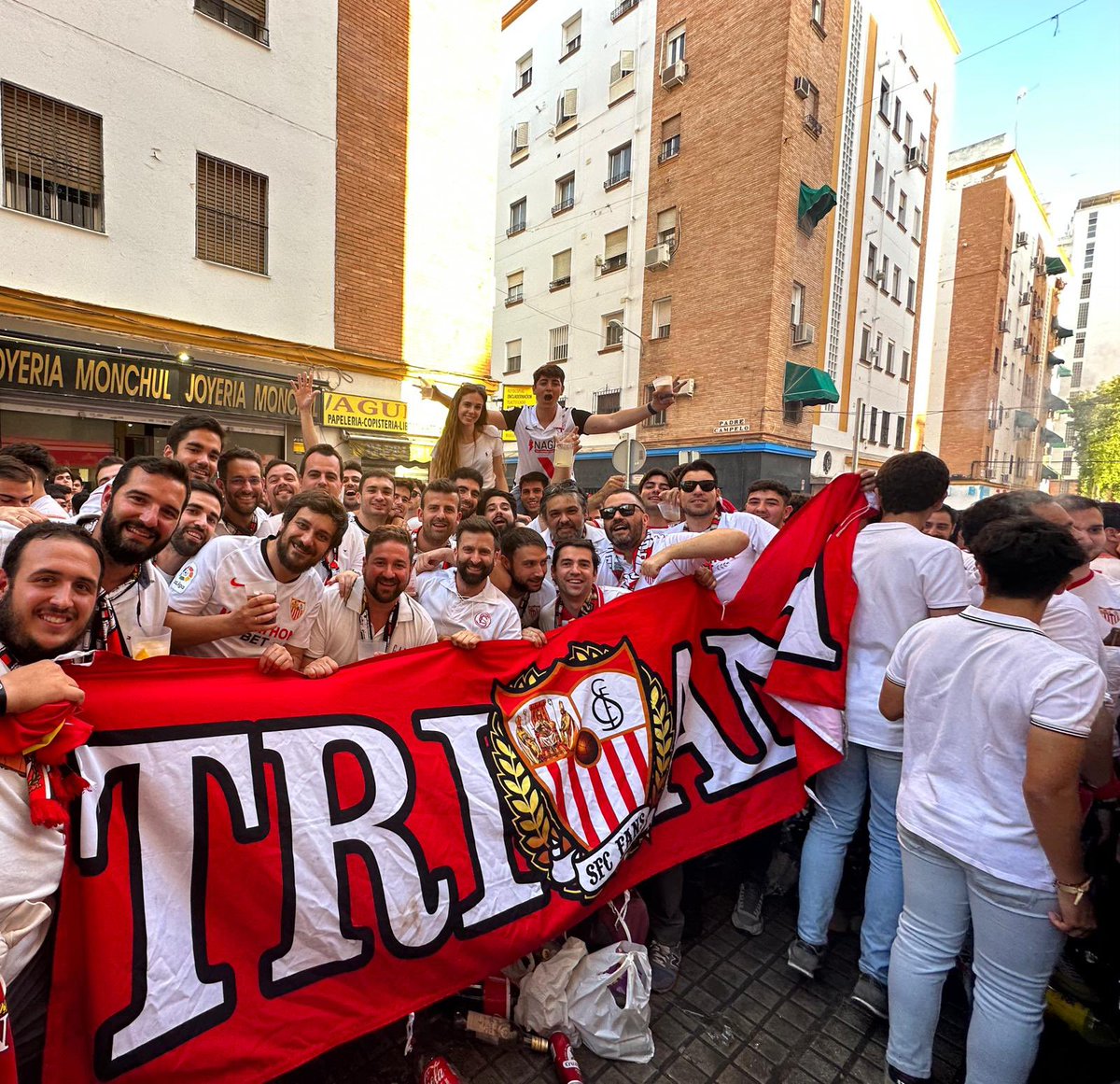 PS Triana SFC Fans tweet media