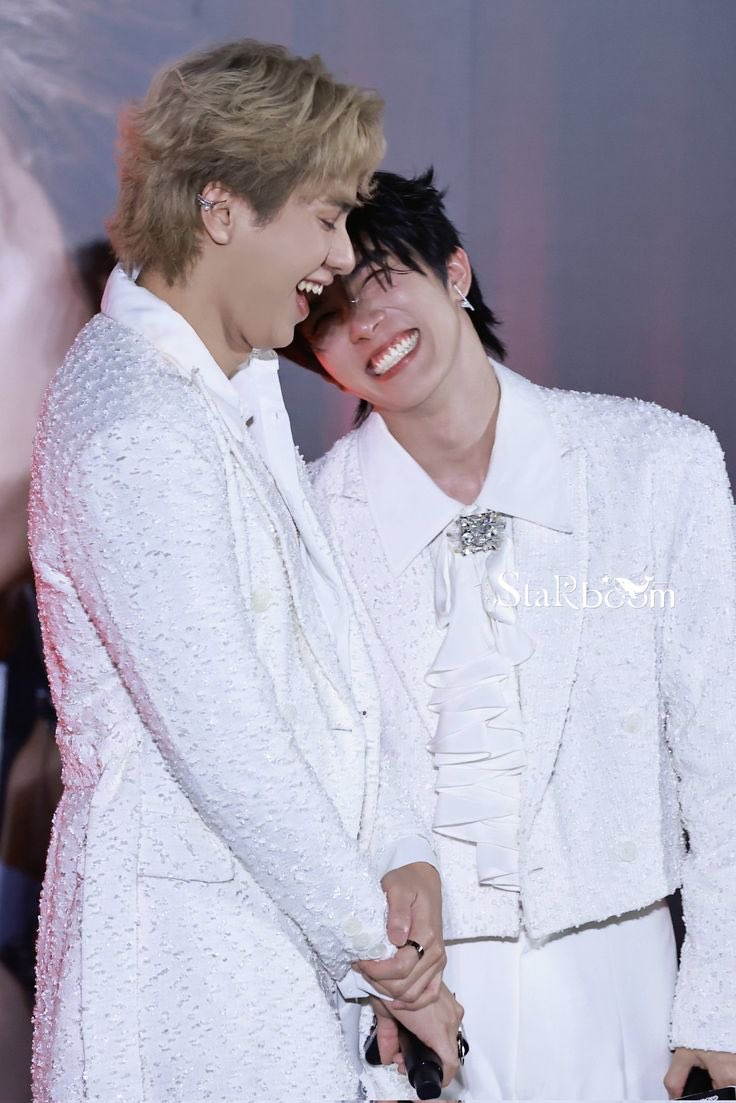 nabiwest's tweet photo. Always. Perfect. Together.
#SmartBoom
#Auralis https://t.co/iDzOLACuj0