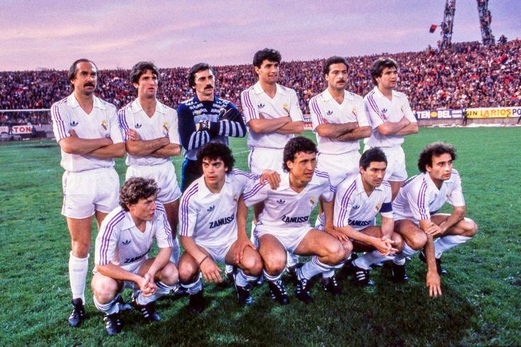 8 de Mayo del 85. Nuestro Real deja prácticamente ganada la primera Copa de la Uefa al ganar 0-3 al Videoton 🤍💜
#HalaMadrid