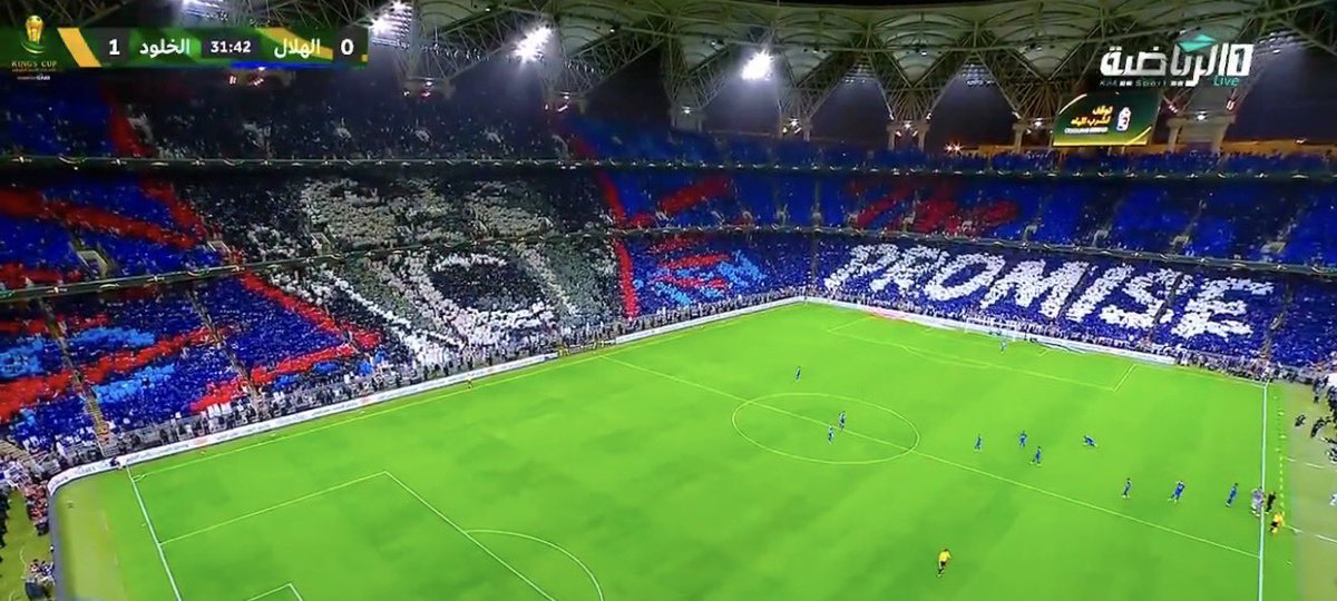 إبداع في الملعب و في المدرج

لوحة فنية تغني عن مجلدات ثناء 

 #الهلال_الخلود