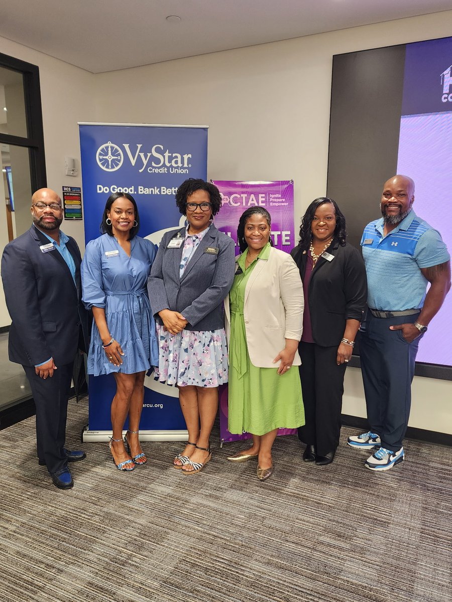 YvetteDupree's tweet photo. Great morning celebrating student success and partnership at the Annual CTAE Awards Breakfast! 🎉
36 students recognized along with outstanding school-based and district partners who continue creating opportunities for students across Henry County Schools. https://t.co/gVlD5AuJQR