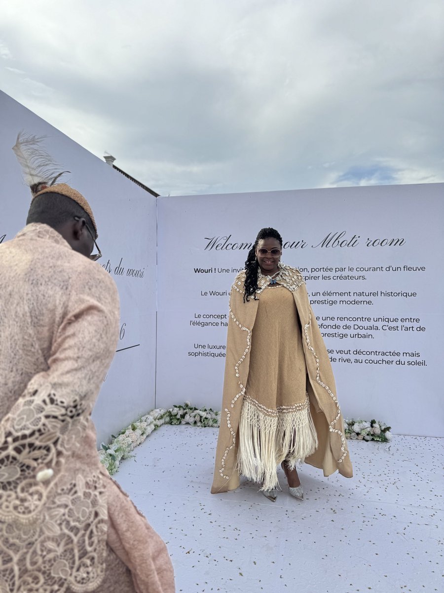 JaneaOfficiel's tweet photo. Un jour vous saurez…
Mais pour l’instant, je suis seul à savoir ce que les ancêtres ont révélé…

Siroi 🧜🏿 &amp; 🧜🏿‍♀️sirène .

#MalokoMaTox #MunaMuto #Jengu #Mboti 

🧜🏿‍♀️🤴🏿⚔️ https://t.co/KA0C4QRaph