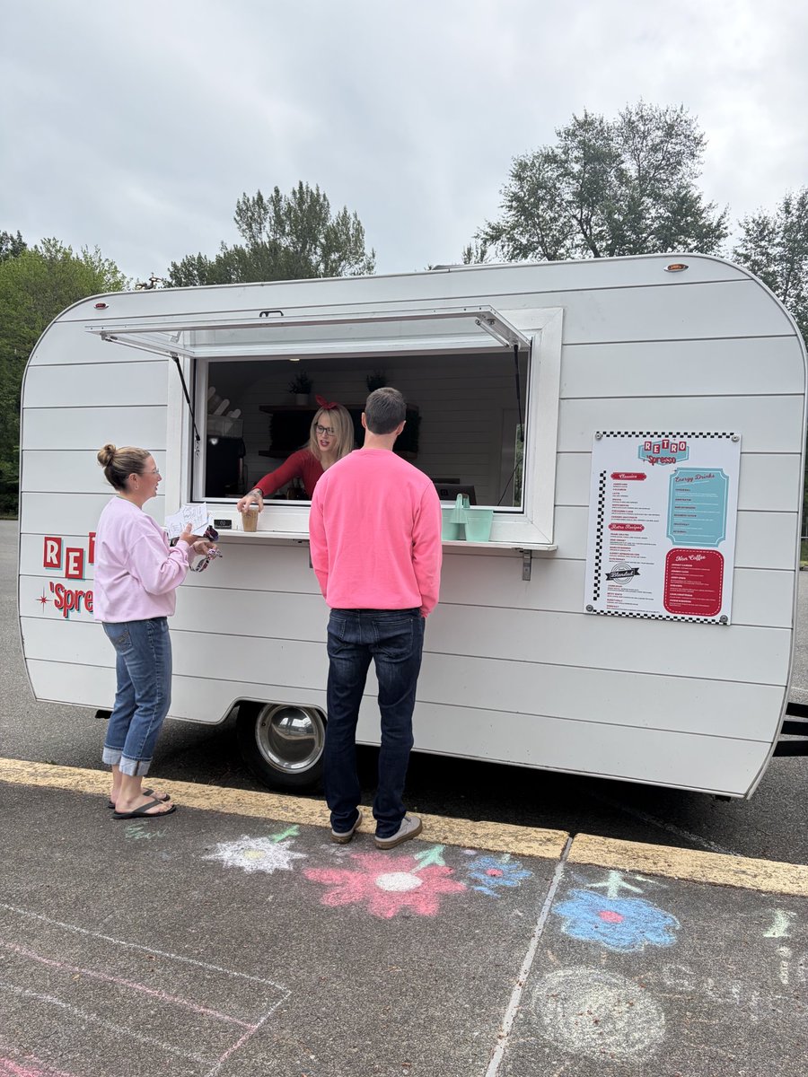 NorthTappsMS's tweet photo. Happy Friday to us! We are ending the week on a high note. Huge thanks to the North Tapps PTSA for bringing the fantastic @retrospresso coffee cart to campus, &amp; to the Wilson family for the delicious treats! Thank you to everyone who made our staff feel appreciated all week! ❤️ https://t.co/lWJkZexR6o