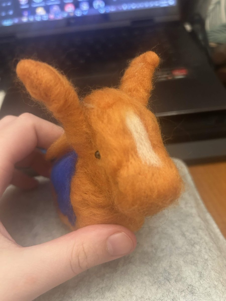 MapleArt23's tweet photo. @kzzrttt I got needlefelting https://t.co/5at3aC0lC0