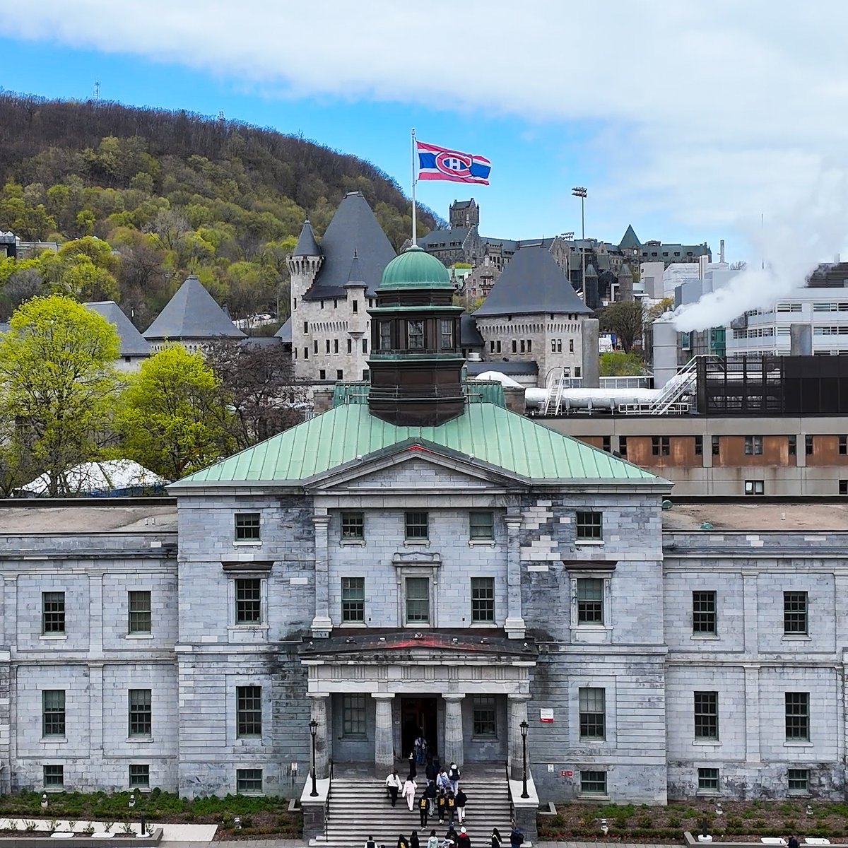 McGill University tweet media