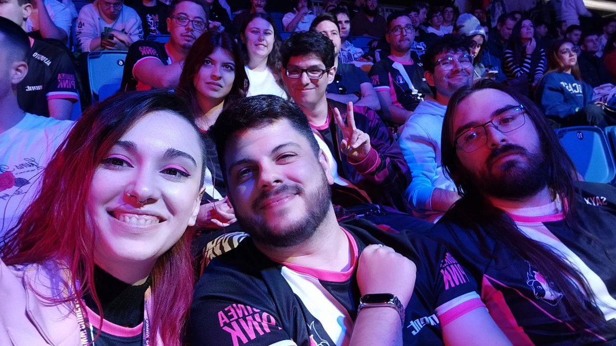 Lequesito_'s tweet photo. Porque esto si que es "Més que un club". 

Llegar de casualidad y sentirse uno más desde el primer día. Cosas que dan alergia en el resto de la comunidad, pero que aquí se lleva por naturaleza.

Por 88 años más!! #BeProud https://t.co/PkDGEZaWp2