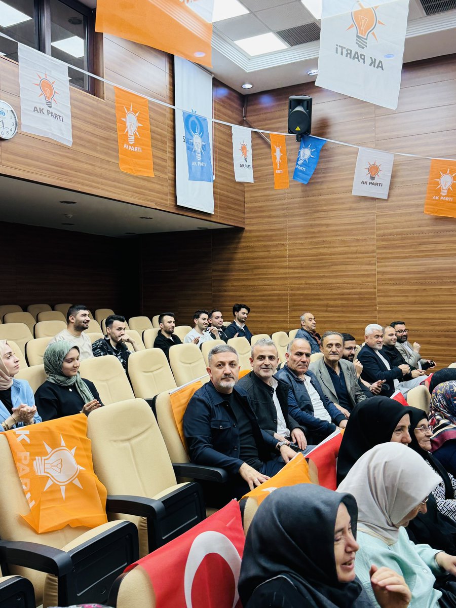 erdal_ucar's tweet photo. Teşkilat gündemli danışma Meclisindeyiz… https://t.co/UxByNdyfyP
