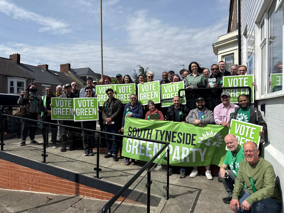 CoDurhamGreens's tweet photo. @SouthTyneGreens ran a really good campaign in #SouthTyneside & kept nearly all their seats, even as #Labour lost all but one councillor
#Green candidates came 2nd in nearly all the wards taken by Reform, so will be well placed to take more seats in the 'mid-terms' next year ! https://t.co/luPZxgDa9a